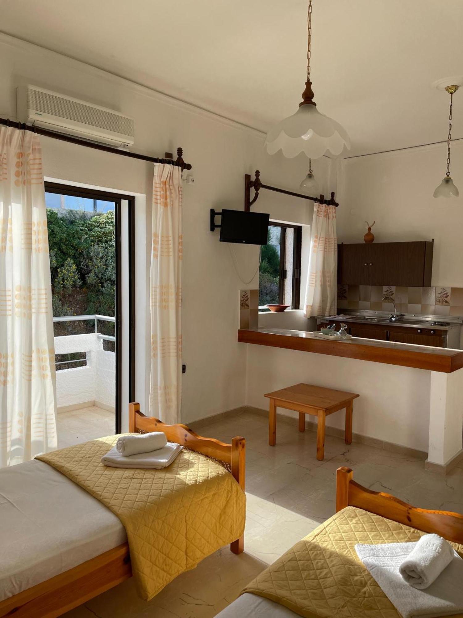 Aeolos Apartments Колимвари Екстериор снимка