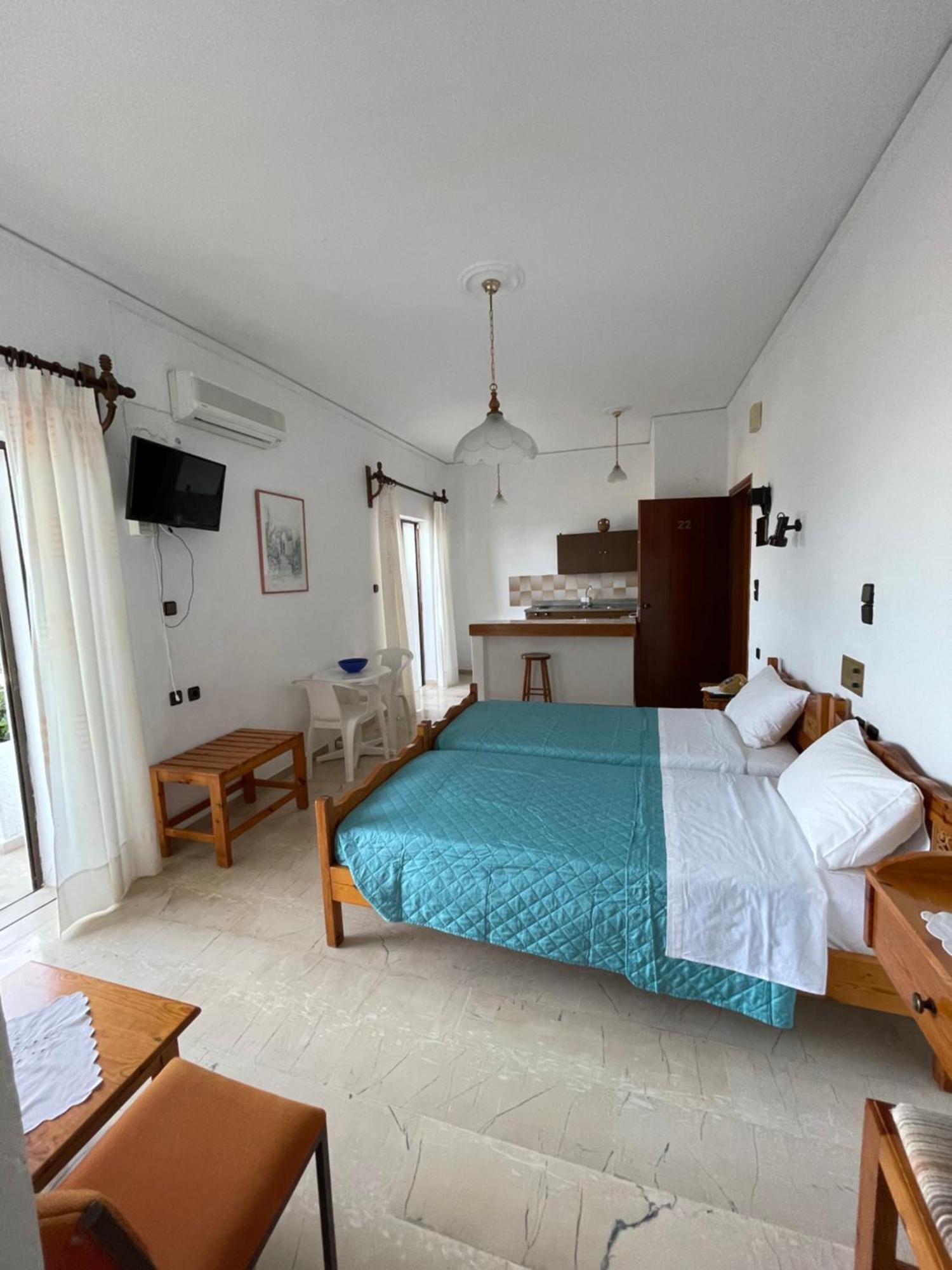 Aeolos Apartments Колимвари Екстериор снимка